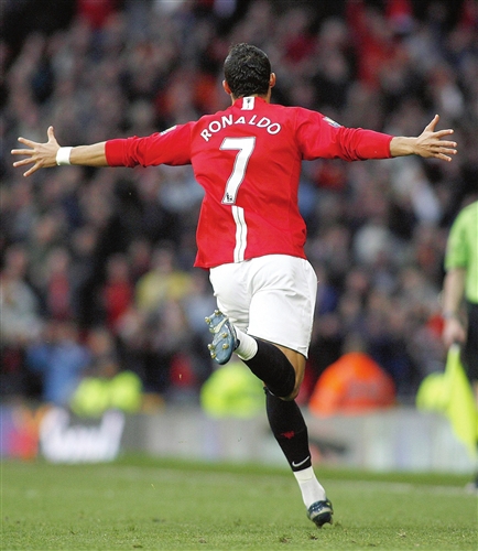 何冲击金球 何冲击金球